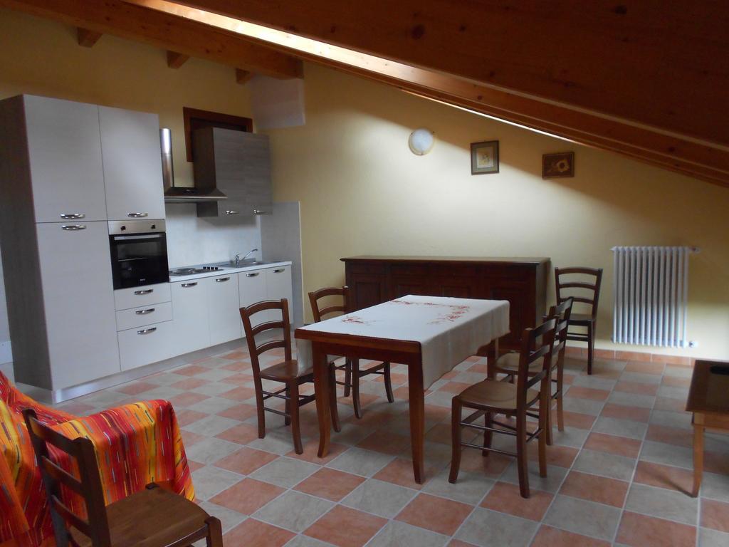 Apartament Agriturismo Monrabbioso Cereseto Pokój zdjęcie