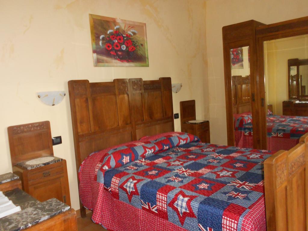 Apartament Agriturismo Monrabbioso Cereseto Pokój zdjęcie