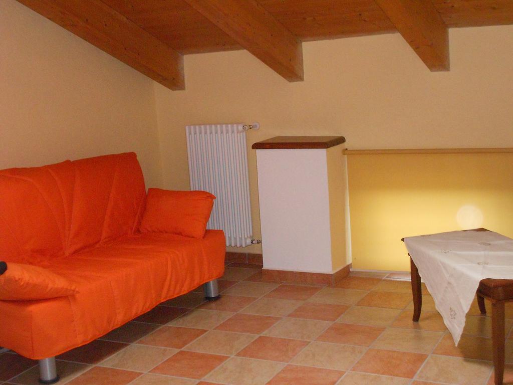 Apartament Agriturismo Monrabbioso Cereseto Pokój zdjęcie