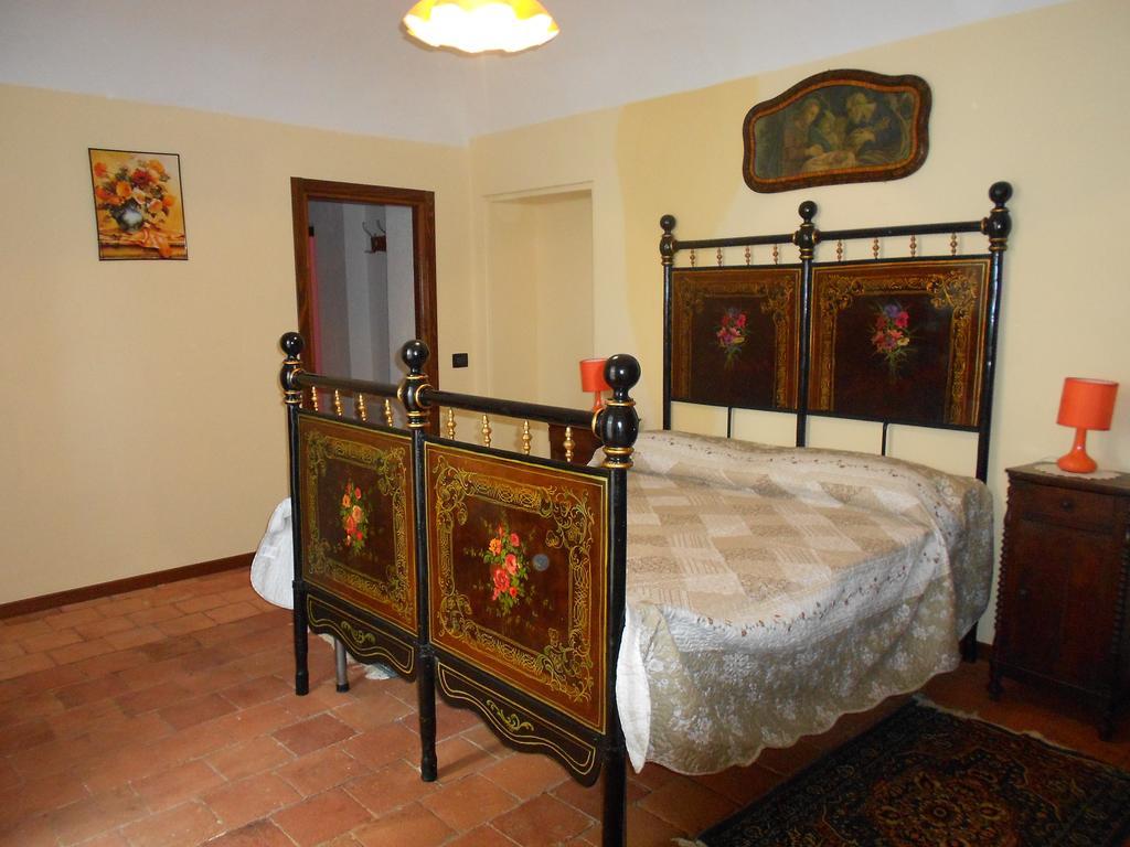 Apartament Agriturismo Monrabbioso Cereseto Pokój zdjęcie